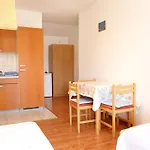 Apartamento With Parking Space Zuljana, Peljesac - 254 *