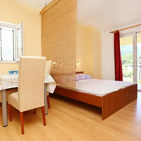 Апартаменты With Parking Space Zuljana, Peljesac - 254 *
